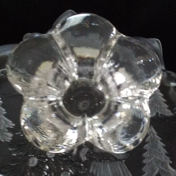 Vintage MIKASA (1980's) Frosted Crystal Bowl with Winter Scene ( Germany) - Picture 4 of 5